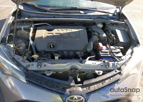 2017 Toyota Corolla Le z USA, uszkodzony, nr VIN 5YFBURHE4HP608414